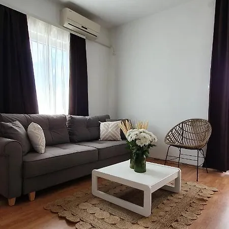 Apartment Masline